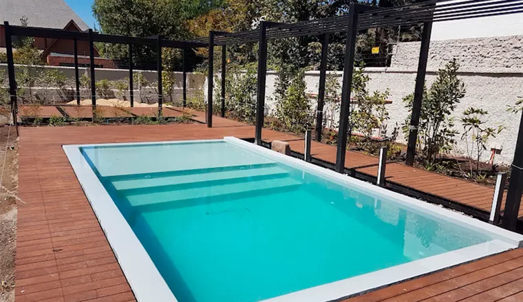Piscina y deck, Calle El Ángelus, Lo Barnechea